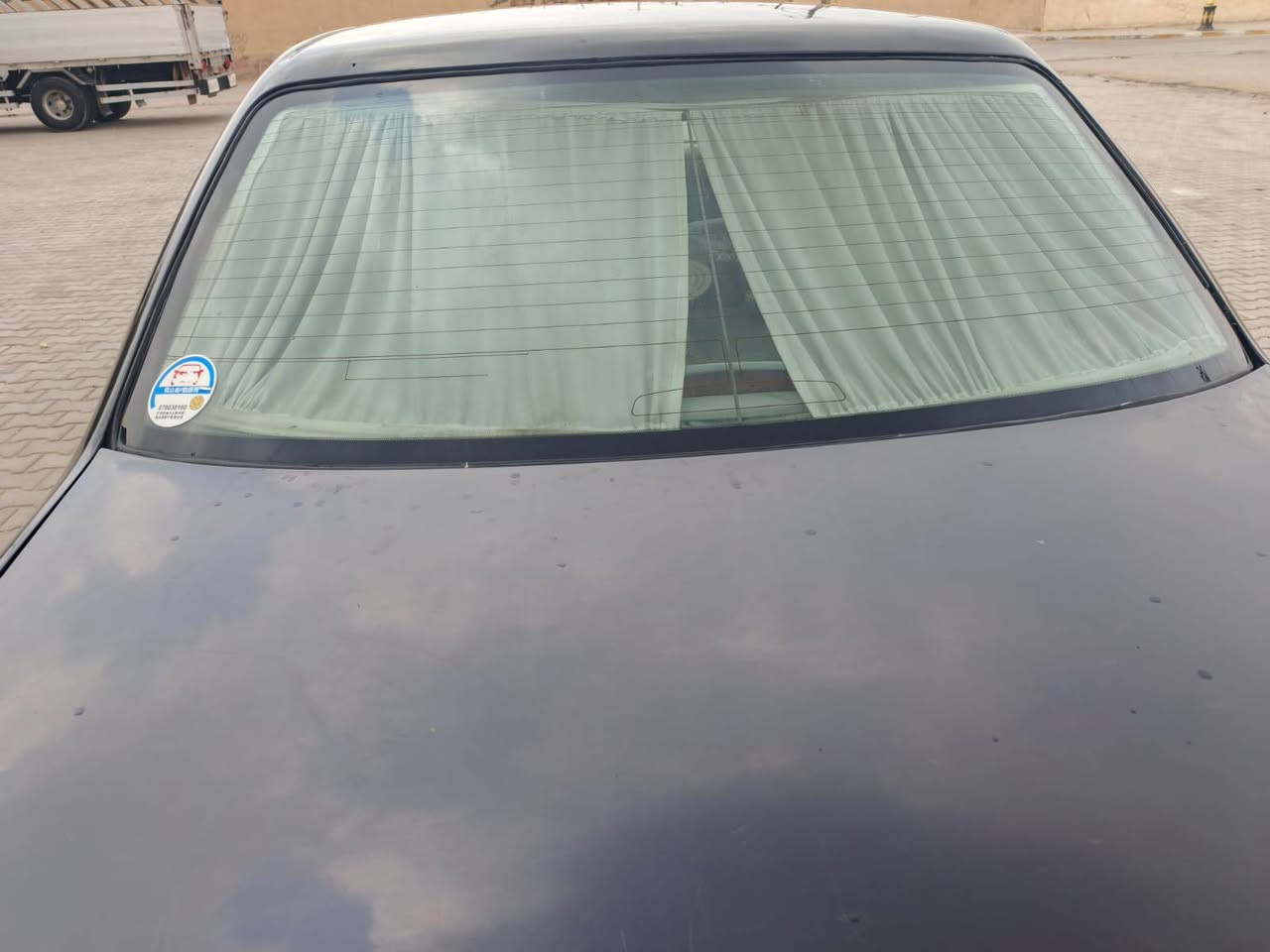 السلام عليكم 
لبيع 
راس الثور تكم موديل 1999 السنويه لل27 كصة قماره وبيها طخه بسيطه بالجهة اليمنه خلف العبري شاصي 55 غرفه خمس دكم كشنات ابو الطفل مكينه 3000 ام البطل الاسود كير ومكينه مكفول السعر ٧٥ وبيها مجال شوي رقم صلاح الدين راعيها يريد مداور *********** بي واتساب
