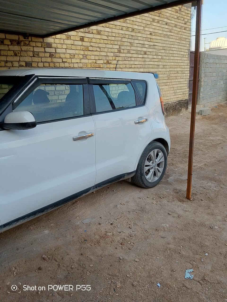 لبيع صول ٢٠١٥ بسمي مكينه ٢٠٠٠الفين بيها حادث من امريكا جاملغ امامي كلير والجاملغ الخلفي بيه صبغ ملاونين وياه الباب مكان السياره بابل السعر ١١٥ وبيها مجال سونار موجود هاتف ***********
