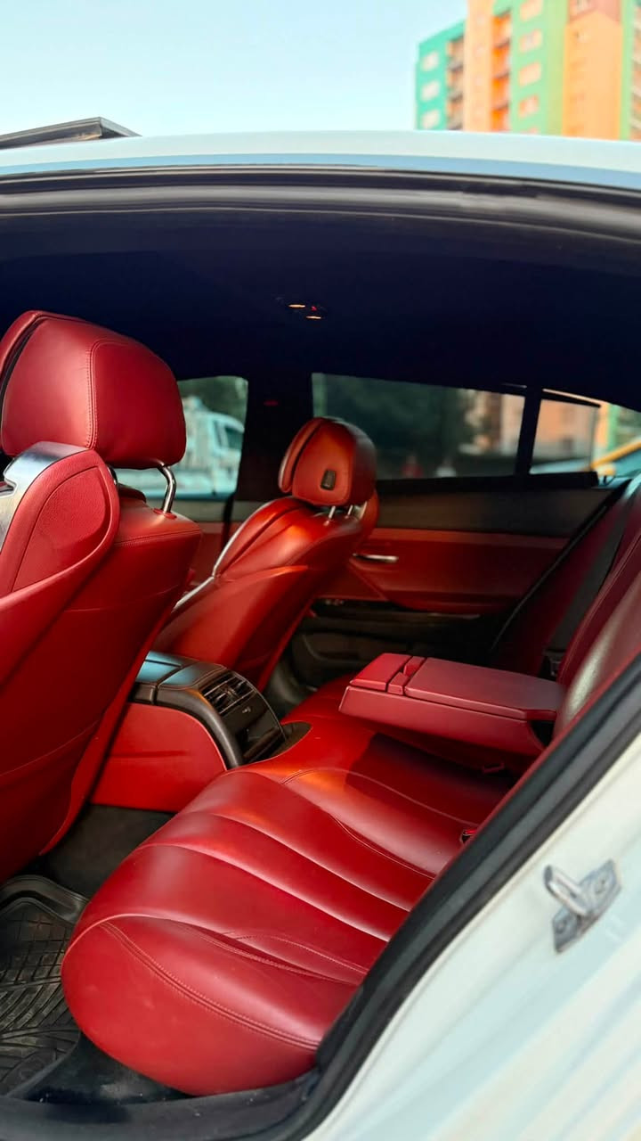 السلام عليكم
2015 BMW 650i Mpackage 
 🚀Twin power turboمحرك 4.4 
خليجية وكالة العروش لون 📦📦🇩🇪
ارخص سعر بسوق 💸
جديدة جداً بحالة الوكالة محرك وكير شرط 
بدون اي ضربه وصبغ عدا كلير شبر بل بونيت حتا مامفتوح  
السياره فول مواصفات
بانوراما 
رادار نقطه عمياء

ستيرن كهرباء 
كشنات جلد منفصل وخزن ومساج 
لايت داينمك وحساس مطر 
كامرات واصطفاف ذاتي 
وضعيات قيادة 3 سبورت ايكو كونفورت 
هاند بريك بصمة 
بوب 4 شفط ومري شفط
بردات خلفية كهرباء بلادي 
وبعد بيها ناسيهن
السيارة سيرفس كامل صفر مسج ومابيها اي نقص من صدر وطسه ومنظومة بانزين وتبريد

سعر السيارة 194$ مجال بصيت
وماعتقد اكو هيج نظافة وسعر بهذا الحجم والي ميعجبة البوست يعبره بدون كلام جانبي رجاءاً ❤️
مكاني سليمانية :-  ***********
