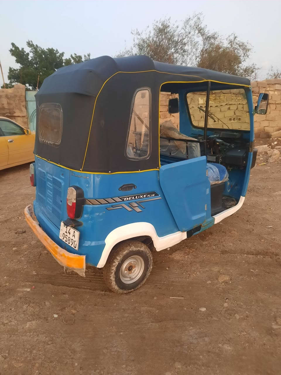 22مكينه مجفته بيها ضربه وره بارد تكتك نضيفه حلوه مكاني بصره كرمت علي ابصخير سعر ٦٥٠٠ بيها مجال قليل
***********
