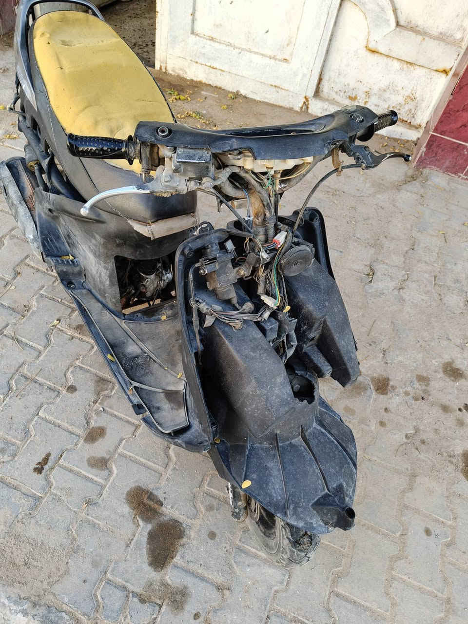السلام عليكم فراشه فحل البيع
صالي شهرين من جفتتها ابيعك سويج 
سعرها 175 بيها مجال قليل حك جيه 
رقمي 
***********
