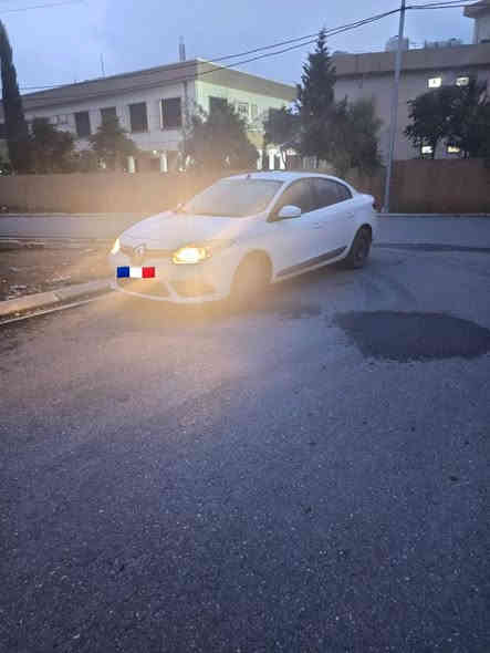 رینو فلوێنس 2016 عەلامە مەزن بێ سبخ بێ دەعم سندوقی بەسمە هەر 4 جام سەر کونترولی 170 هزارا برێڤە چویە کیلومێتر گێچ ەلکترونی گێر و مەکینە بشەرت جورێ فەرەنسی مەکینە نیسان سەنترا ێک دەست سەنەوی حەتا 2028 رەقەمێ جدید 
رەقەمێ تەلەفون/ ***********
سعر 107 و مەجال زاخو
