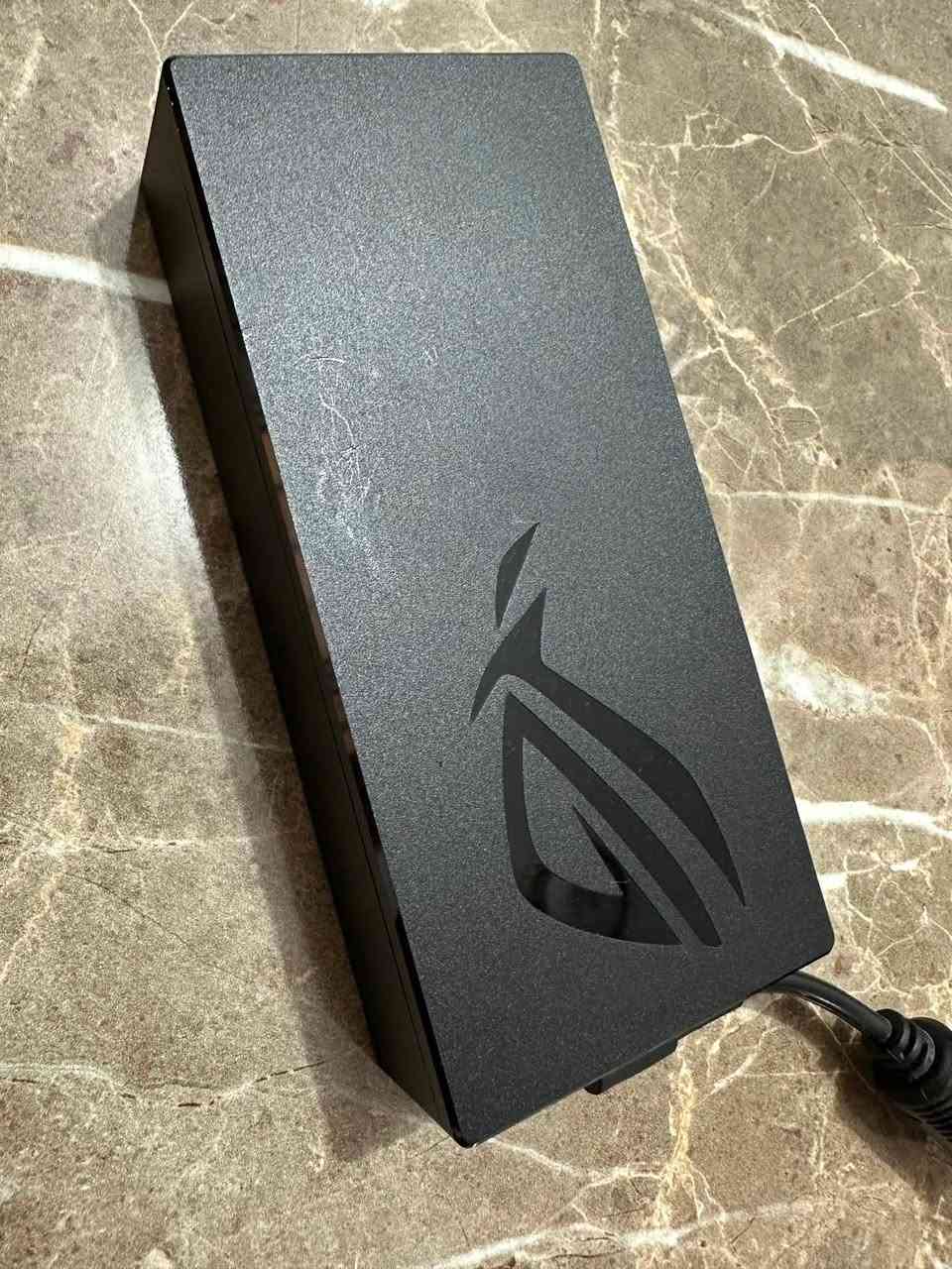 ASUS ROG STRIX 17
CPU : Cor i7 10750H
GPU : RTX 2070 SUPER 8GB
Ram : 32 GB 
Hard : 1 TB
Display : 17.3 inch FHD 144Hz

نظافه ١٠٠٪؜ ملحقات كامله
استخدام جداً قليل
 واتس اب ***********
