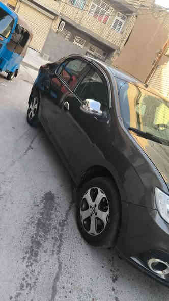 رينو سمبل 2019 لون جوزي كير اوتوماتيك 
 رقم بغداد بسمي انكليزي سنويتها 2030 هزه جديده 
ماشيه 192 الف 
مواصفات اشاير بلمري 
لايتات بلوجكترات 
تخم تاير 
دبلات امامي وخلفي +درايم شفتات +هاوزن كله نفض جديد
 باتري جديد 
عبوه فيت بم جديدة
شاشه كامره كهربائيات كلها شغاله 
سيارة جاهزه 
السعر 68 وبيهة مجال قليل حك الجيه 
بيهة جاملغ امامي ايمن  وربع البنيد والقماره جارده 
مكاني بغداد الزعفرانية 
للاستفسار الاتصال على الرقم *********** 
واتساب مازنجر
