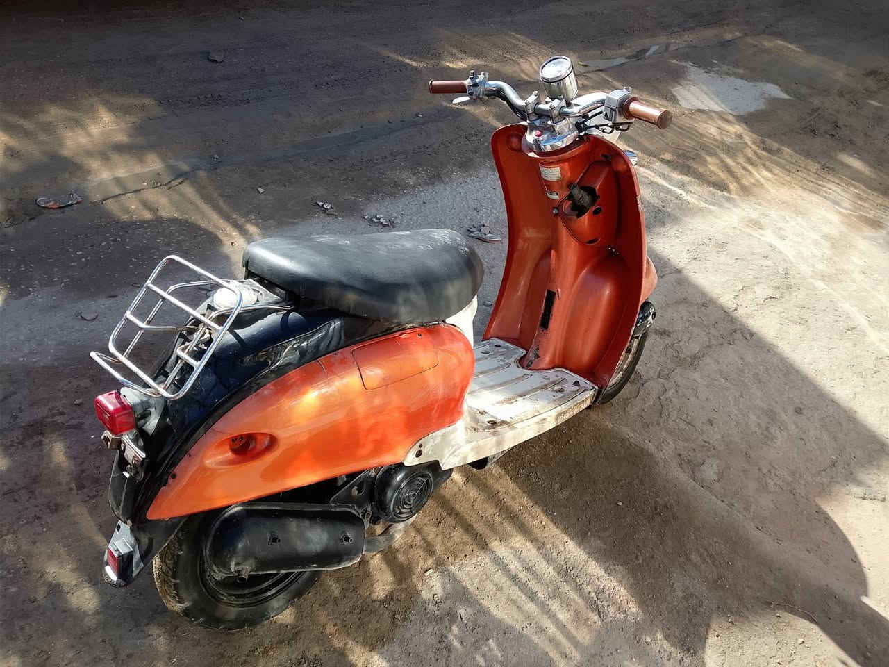 السلام عليكم دراجة كلاسك للبيع شغالة نكرة مكينة خير من الله السعر 160 وبيها مجال ***********
