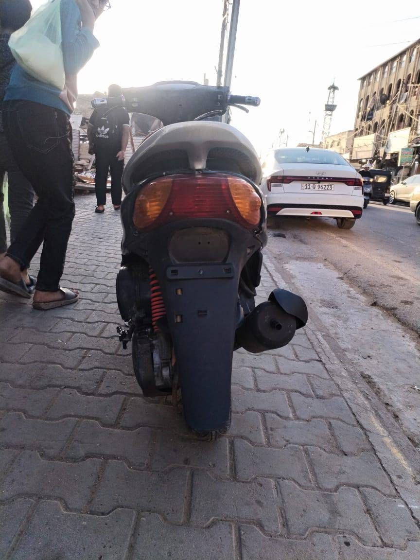 سلام عليكم دراجه قجمه السرعه 120 دراجه ياباني خير من الله تايرات جدد مكينه خرسه وناعمه سلف وهندر كهربايات كلها شغاله قفل جنطه شغال قفل ستيرن شغال بريكات شغاله بل مكان  كفرات كلش حلوه لا مشخطه ولا مضربه كيلو متر عداد سرعه شغال دهن موتل كل 20يوم ابدله السعر 450 وبيها مجال شي بسيط حك الجيه الرقم *********** العنوان بغداد الحريه
