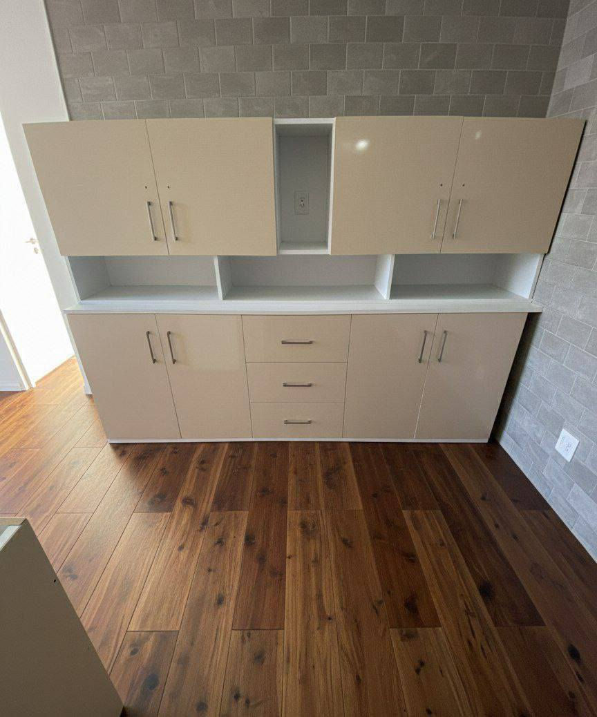 جاهز مترين ارضي وملحق والسنك مترو20 مرمر
السعر 350/الف

للحجز والاستفسار الاتصال عل


**إذا كنت صاحب هذا الإعلان وتريد حذفه لأي سبب، رجاءا أرسل رسالة إلى الدعم الفني**