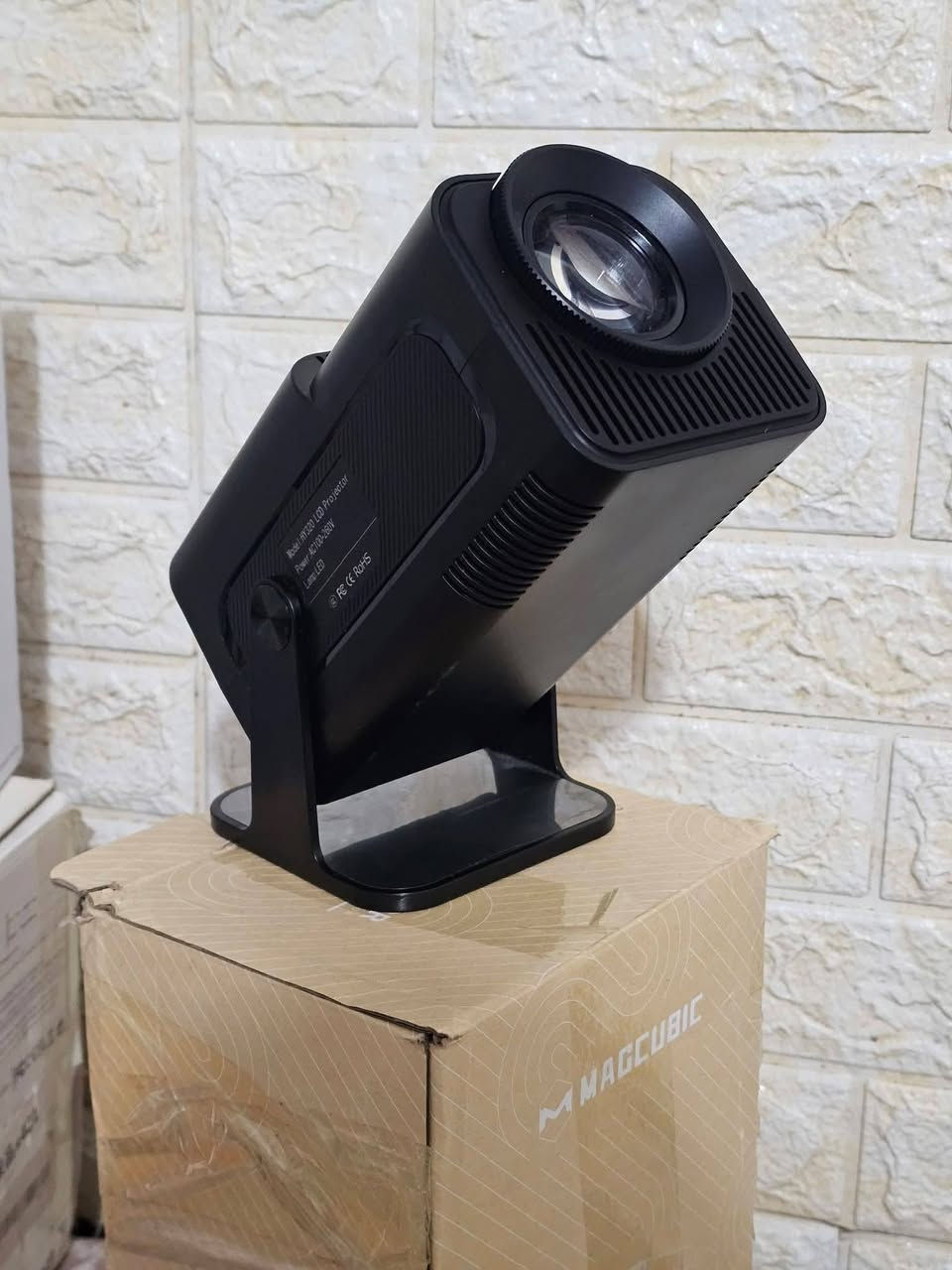 داتاشو مارکە عالمیە MAGCUBIC 🌍، واحد من افضل نوعیات نوعیە معروفە ب سعر ارخص و مواصفاتە عالیە 💯
شرکە MAGCUBIC عالمیە ‌🌍
نسخە HY 320 الحجم کبیر 💣 🔥
دقە 4k ، نضام اندروید 11 ، بیها کوکل و یوتیوب و نتفلیکس و سوق بلي و شترید تنزل بیە 📴📥🎮
یربط علی کل نوعیات اجهزة ب طریقە وایرلیس ، مایحتاج الکیبل 🛜☀
نوعیە معروفە جدآ ، مواصفاتە عالیە و شاشە العرض کبیر و صوتە عالیە و کلش واضحە 📢
قطعە جدید و اصلیە من شرکە magcubic العالمیە 🌍
جدید جدید جدید غیر مستخدم 💯


**إذا كنت صاحب هذا الإعلان وتريد حذفه لأي سبب، رجاءا أرسل رسالة إلى الدعم الفني**