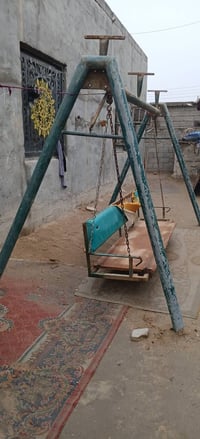 البصرة الزبير • مرجوحة حديد • مترين ونص