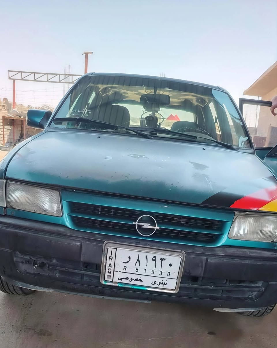 استرا 1993محرك 16 كير شرط طخم تاير طخمها جديد ويرمنيه كامله تحويل شرط اني الشرعي ليتات زينون  سياره حيل نضيفه داخل شاشه سماعات طخم جديده السعرر 36 الاستفسار ع رقم ***********
