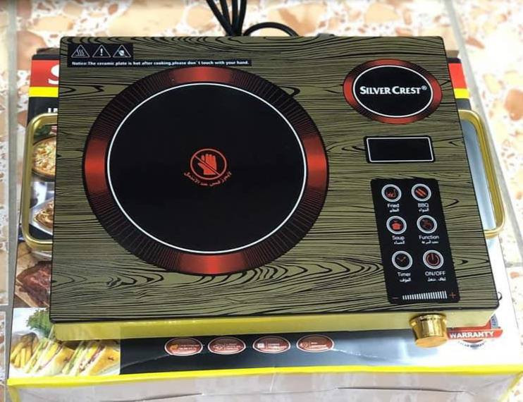 جديدنا ♥️ 
طباخ ليزي الاماني اصلي 🇩🇪🇩🇪
بقوة 4000 واط. 
طباخ ليزري كهربائي سلفر كرست الالماني🔥🇩🇪🇩🇪
يعمل بـ جودة وكفائة عالية وحدة تحكم باللمس
المميزات :
-وحدة تحكم تعمل بواسطة اللمس. 
-مؤقت بشاشة LED. 
-مؤقت يمكن ضبطه لمدة 3 ساعات. 
-مفتاح إيقاف تلقائي للسلامة. 
-نضام حماية من التسخين الزائد. 
-سطح بارد وطهي سريع. 
-تعمل مع الاواني المعدنية. 
متوفر بحجم عين واحدة. 

المنشأ الماني 🇩🇪💯
ماركة سلفر كريست🇩🇪
لتواصل خاص 
يوجد توصيل 
#طباخ #كهربائي #توصيل #مطبخ #اغراض #منزلي


**إذا كنت صاحب هذا الإعلان وتريد حذفه لأي سبب، رجاءا أرسل رسالة إلى الدعم الفني**