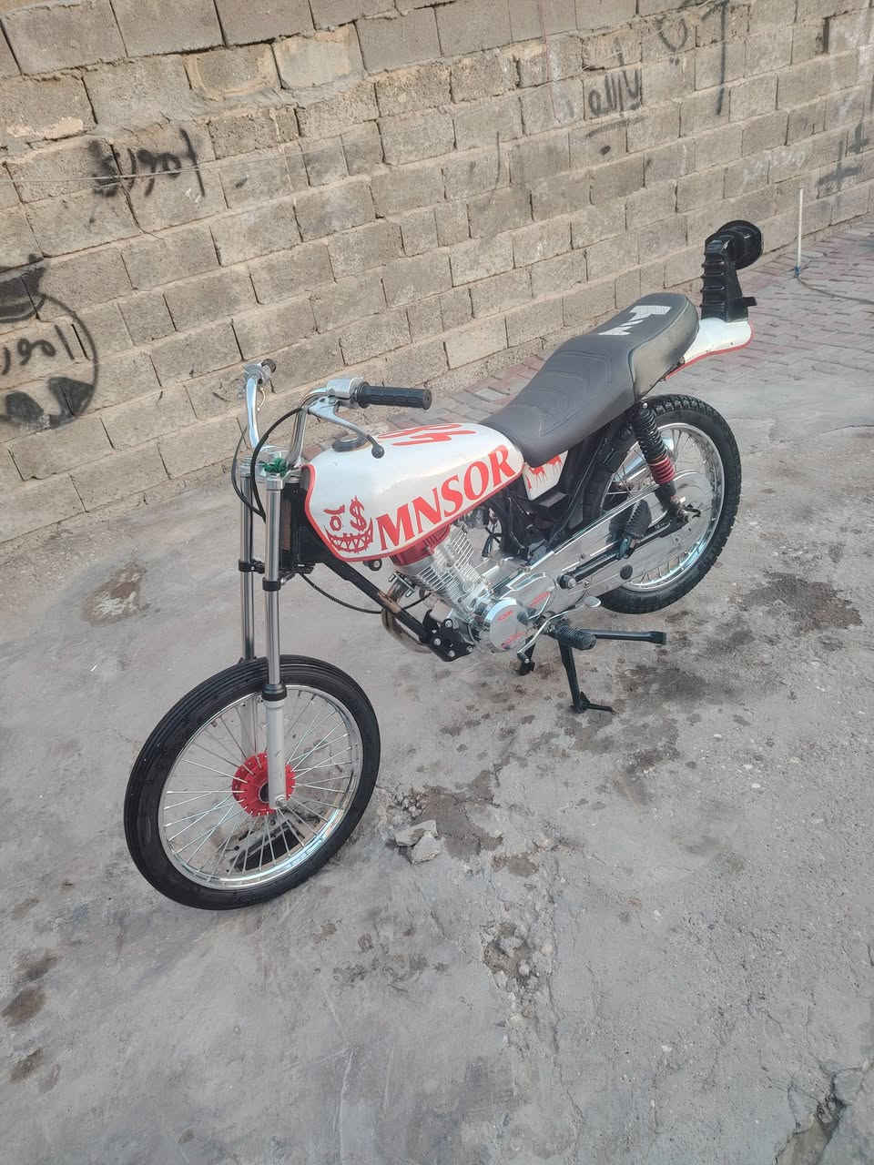 دراجه للبيع نامه تيربو موديل شاصي وتعمير كله 23 أوراق اسكنر اسعر 650 أو بيه مجال رقم ***********
