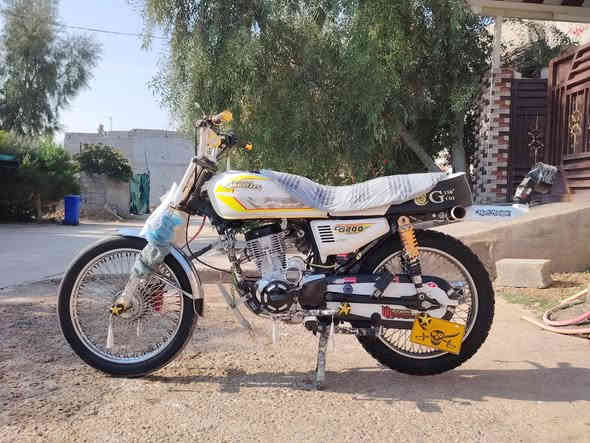 للبيع دراجة نامي برو محرك 200بدون اي نقص أوراق كامل كاربايات شغال تايرات جديد صالنصهS500 جاهزه الدراجه سعر ٦٥٠ وبي مجال بسيط رقم موبايل ***********
