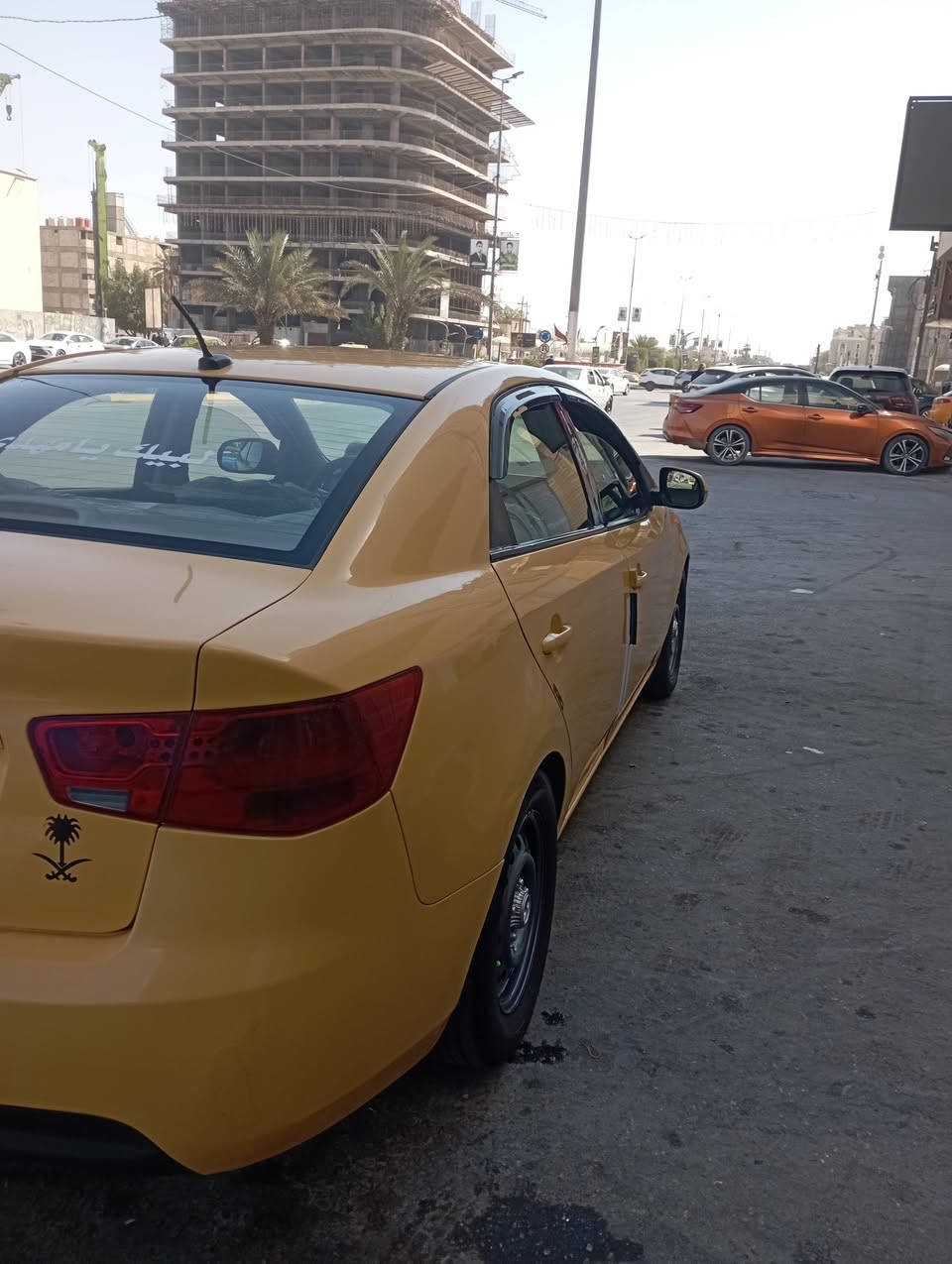 سلام عليكم مدير كروب من رخصت الادمن  عندي سيارة كيا فورتي مديل 11 رقم بغداد تخم تايرات جدد صدر جديد  مكينه 2000  كير جديد محرك جديد  مصفرة من هية وغرامات العرض 85 وبيها مجال بسيط مرفق وياها سونار المكان حاليا بغداد  لاستفسار *********** والسنوية نهاية 26
