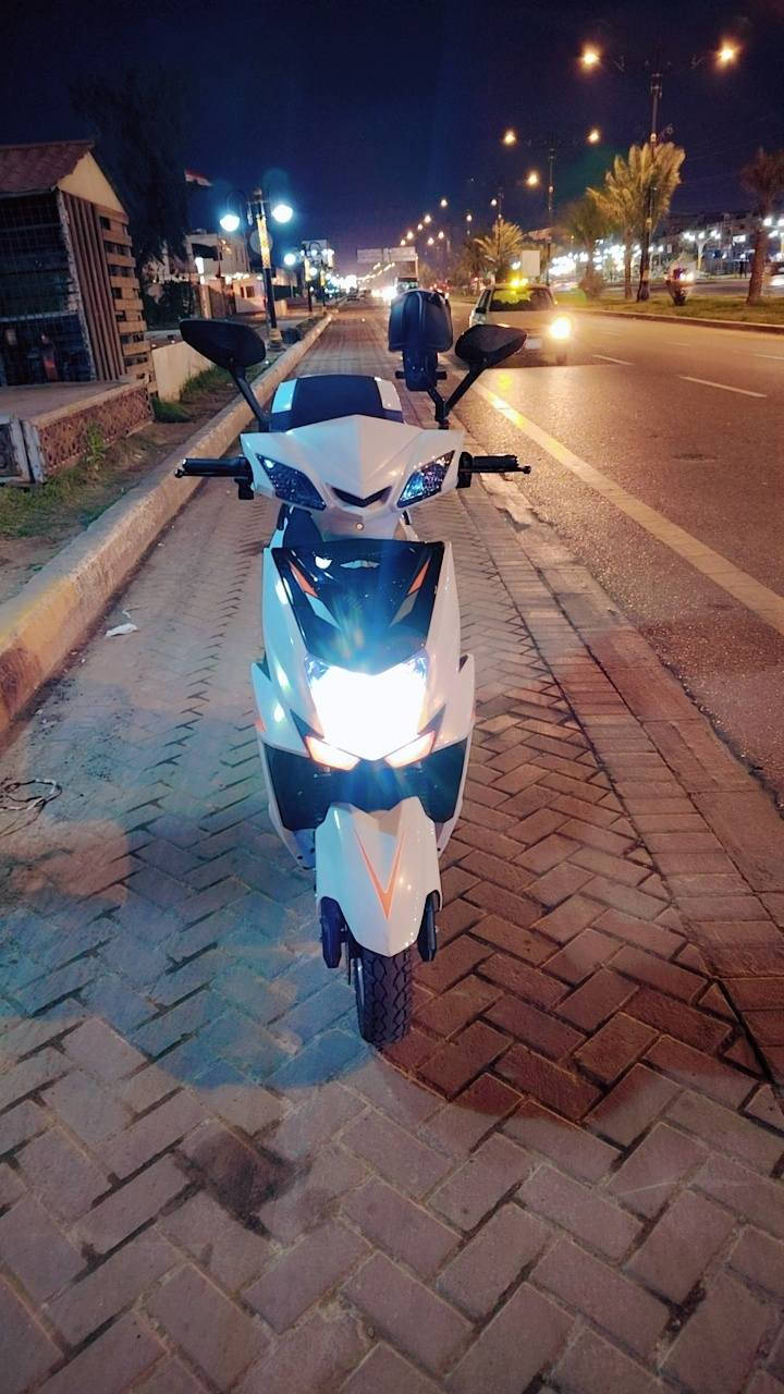 السلام عليكم
دراجه MTR
دراجه نضيفه وخير من الله 
حجم الملف 1500
بيه طخه وموجوده بالفيديو
دراجه استعمال طالب
السعر775 الف وبيه مجال
الرقم ***********
