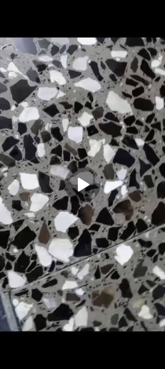 #سلام #عليكم
 
شجع المنتج لوطني 
 1يوجد كاشي درجه والى
2يوجد بلوك الاصلي وليس العادي
3يوجد مقرنص الأصلي وليس العادي
4يوجد شتايكر الأصلي وليس العادي 
5يوجد شتايكر ملون الأصلي وليس العادي
6يوجد بورسلين الأصلي وليس العادي

كاشي عراقي باحدث المكابس اوتماتيك  40×40 
وباحدث الجلايات. وناجح 😮
      بل فحص المختبري بأمتياز💡
الرمل مغسول خالي من الاملاح
الحجر مغسول خالي من الشواءب🔍
اسمنت عالي 🖤الجودة خاضع للسيطره النوعيه
ماءحلو خالي من الاملاح اساله
ملاحضه نعلن اعن لتزامن الأرضيات كرسته وعمل
كاشي عراقي لموزايك سعر لمتر  مع التوصيل٧ونص
كاشي عراقي مطعم بل مرمر سعر 💴11ونص الف   👉🏻المتر مع التوصيل🫴🏻. اتصل  اسعار جوه  السوك😉 اتصل على الرقم التالي وتساب
#يارزاق #يارزاق***********ر
