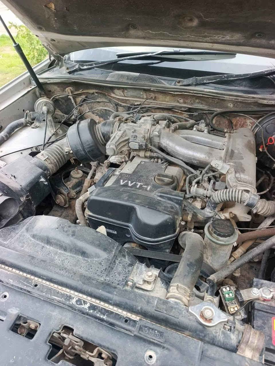 بطه متصل موديل 92 رقم مثنى انكليزي السنويه 27  مكفولة من الكص  والعيب ما عده الصبغ جماليه مكينه وكير شرط ***********6
