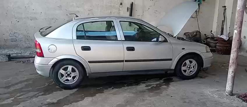 سلام عليكم اخوان مكلف بانشر اتصل عل رقم فقط اوبل استر موديل 2002 بلاديه بدون صبغ بدون دعم رقم بغداد بسمنا تخويل مباشر داخل نضيف كشنات جلد تخبل دواخلها كير محرك كله بشرط الكفاله تبريد ثلج السعر 55 اتصل ‏‪***********‬‏ ابو يونس ‏‪***********‬‏ مكان السياره بغداد /
