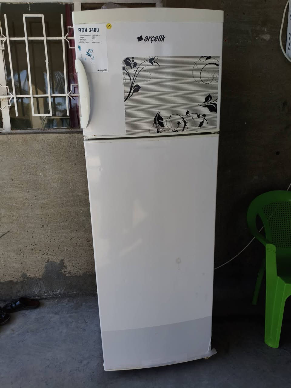 ثلجه البيع مستعمله 150الف وبيه مجال
رقم التلفون ***********
