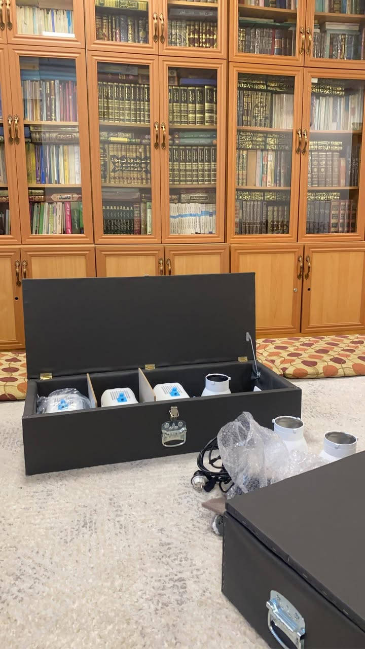 بۆکسی دار بۆ فرۆشتن
*بەرگی دەرەوەی دژە ئاوە
*لە سێ لاوە شوێنی هەڵگرتنی هەیە
*شوێنی قوفڵی هەیە بۆ هەڵگرتنی هەموو بابەتێک دەبێ

قیاسی👇
35*95*18 ناوەوەی
100*40*23 دەرەوەی

نرخی 150,000
گەیاندنیشمان هەیە
***********
