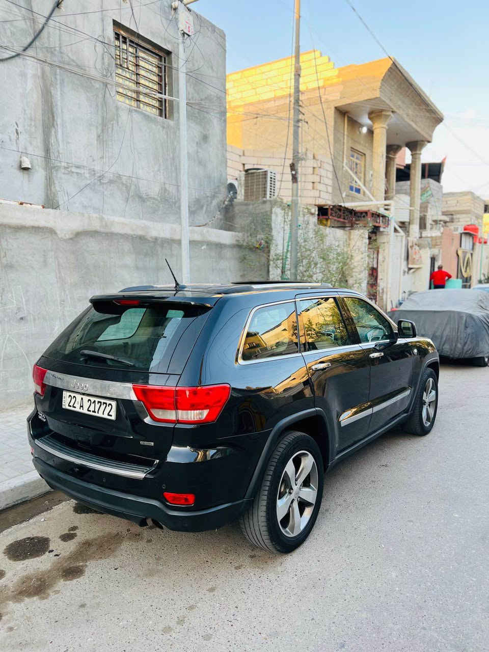 السلام عليكم جيب لمتد خليجي. موديل 2011 اصل رقم اربيل الجديد تريد تحويل تريد وكاله فول الفول خليجي. كلين  مكفووله من الحادث والتبديل بيه ثنين ارباع صبغ.  ربع الجوملغ من الاسفل. وربع باب اثر شخوط.  ملاحظه المحرك 8 سلندر ارتي.  الموصفات. كشنات جلد. شاشه كبيره اماميه رادار. امامي نقطه عمياء مريات شفط. باب خلفي كهربهائي.  فتحه سلايت بانوراما.  
وبيها بعد موصفات.  السعر 149$ وبيه مجال جدا بسيط حك الجيه. الشراي يتصل على الرقم *********** البصرة, العراق
