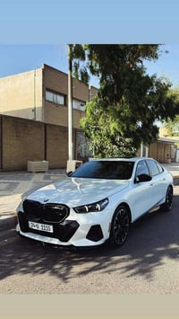 للبيع او المراوس BMW 530 M 2024  امريكي كلين تايتيل رقم مميز كت M عليه...
