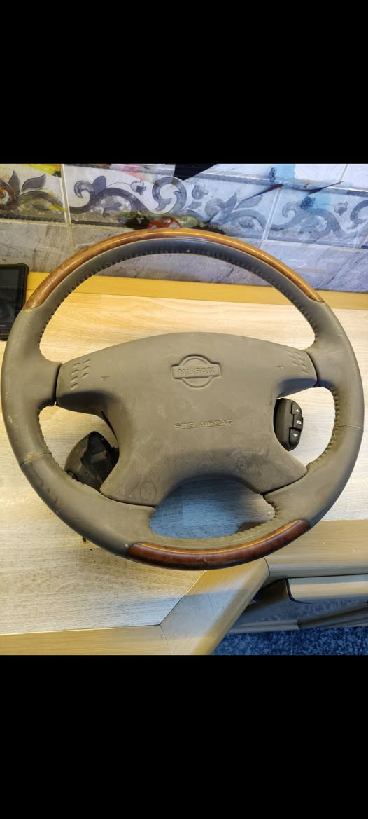 السلام عليكم غراض نيسان سني للبيع ***********
