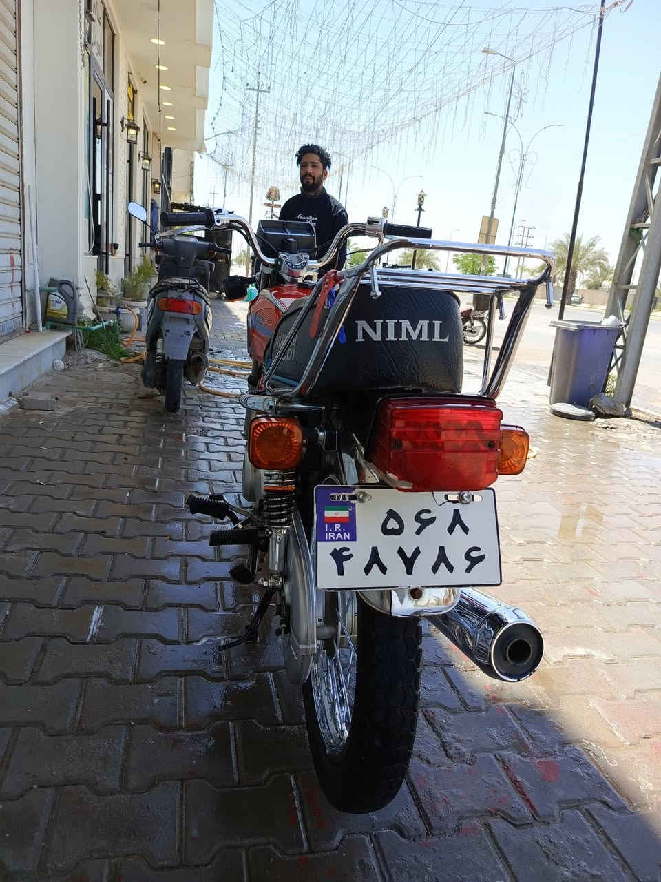 السلام عليكم نامة للبيع موديل 26 قبل اتلث اشهر من طالعة دراجة جديدة مابيهة اي نقص كاملة من كلشي دراجة جديدة اوراق سكنر من المعرض امطلعهة رايدهة 600 بيهة مجال قليل مكاني كربلاأ حولي مستشفئ الكفيل ***********

