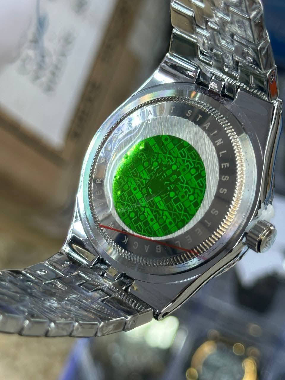 لحك اريد اعزل بفلس ونص الأسعار
ساعة رولكس ماركه Rolex Land-Dweller اصليه مختمه بالكامل مع كارتات الضمان والكتيب الخاص بيها والعلبه الملكيه والكيس مالتها عل اول تم 22 بالعافيه


**إذا كنت صاحب هذا الإعلان وتريد حذفه لأي سبب، رجاءا أرسل رسالة إلى الدعم الفني**