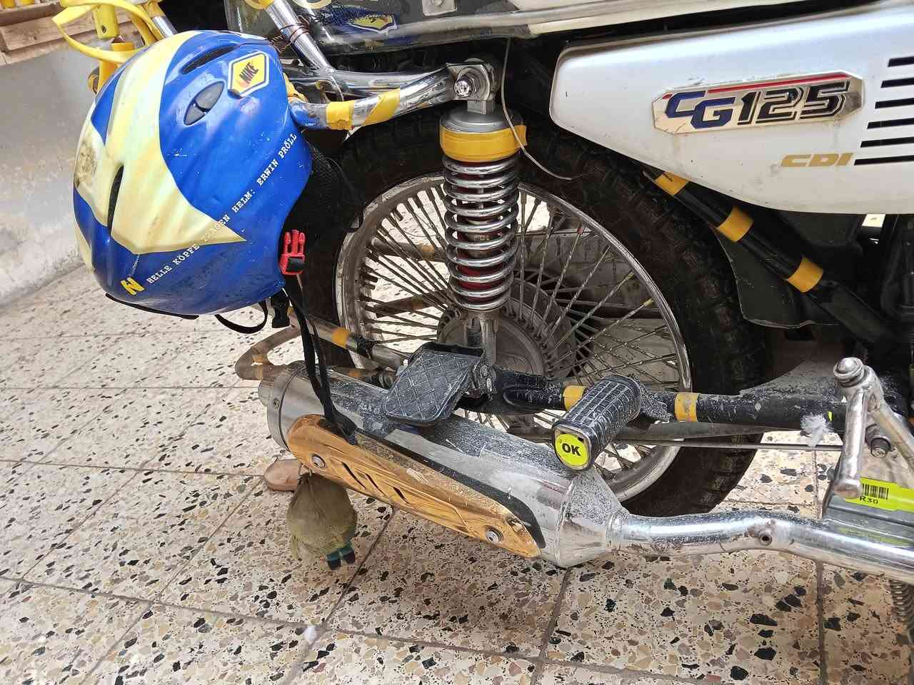 متاح موصل ايمن كلوه شغال منفيس دبل اسويج  بس ويل 1اعوج وبريك كدام دراجه نظيفه حيل 4كير سعر 550
رقم الهاتف ***********
