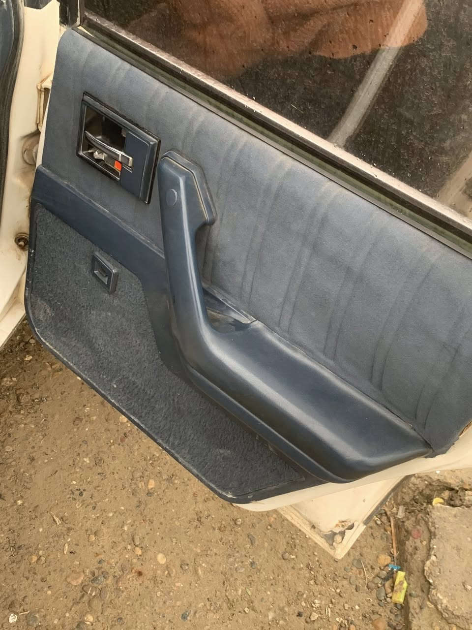 السلام عليكم اولدز 1990 بأسمي رقم مميز  تحويل ثاني يوم محتاجه مشط وصبغ بس كلههه ع البلاد سنوية لل 31 رايدهها 40  مكاني سامراء رقم الهاتف ***********
