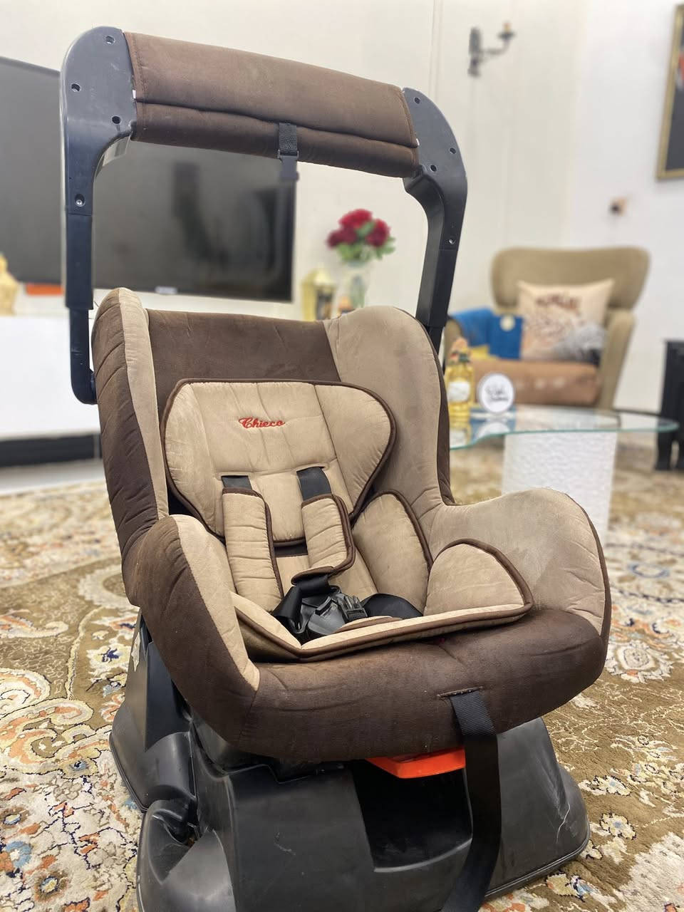 كرسي اطفال ماركة جيكو شاموا يجنن  يكفي لحد عمر خمس سنوات حجم اليده الكبير  يتكبر ويتصغر حسب حجم الطفل اذا سمين او ضعيف او صغير ... توجد عتلة تحت الكرسي لجعل الكرسي منام او وسط او جلوس حسب وضعية الطفل اريده ب٥٠ الف مكاني بغداد الشعب ❤️❤️


**إذا كنت صاحب هذا الإعلان وتريد حذفه لأي سبب، رجاءا أرسل رسالة إلى الدعم الفني**