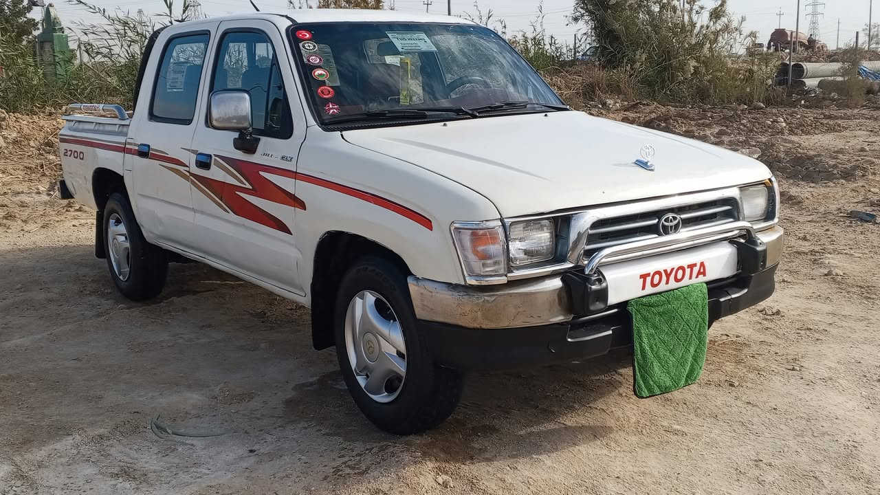 للبيع تيوتا جمره موديل 99 بدون بدون بدون تحويل.   سعره 38ورقة وبيه مجال مكان ناصريه الرفاعي مكلف بلنشر ***********
