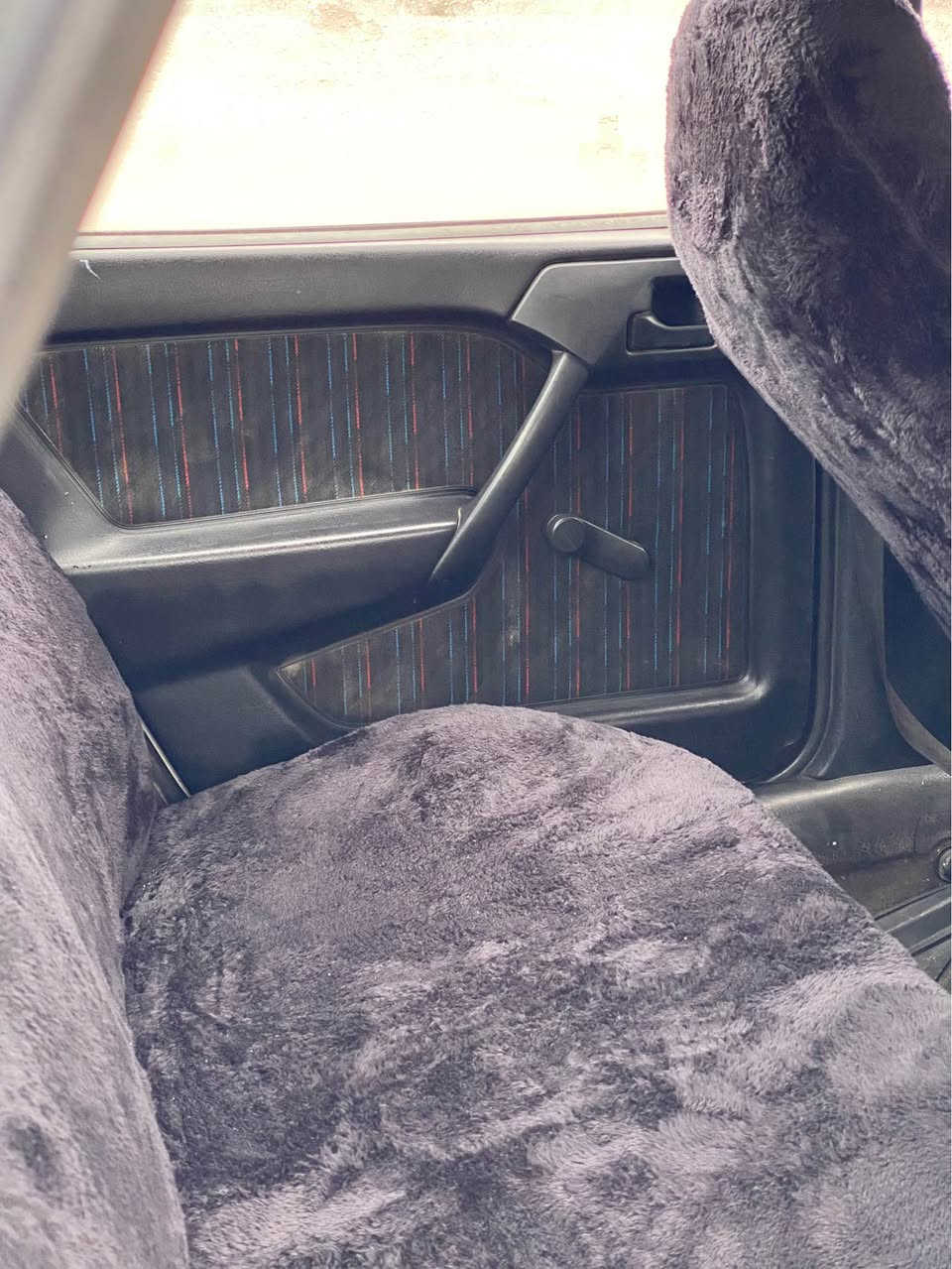 ئۆپل ڤیکترا مۆدیل ١٩٩٥ مەکینە ٢٠ گیر حادی گیر مەکینە بەشەرت تەکسی بوە کرایتەوە خسوسی دەبل ئیرباگ  سەیارەکە تا بلی خاوینە تەقەو رقە بەشەرت تازی پیشیم گۆریوە بی لیدران براوەی تیدا نیە بەشەرت سحری ٣٧ مەجال سەنەوی تا ٢٠٢٨ تەزەیە شوهن هەولیر ژم*********** أربيل, العراق
