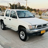 تويوتا ارنه • ١٩٩٩ • ابيض