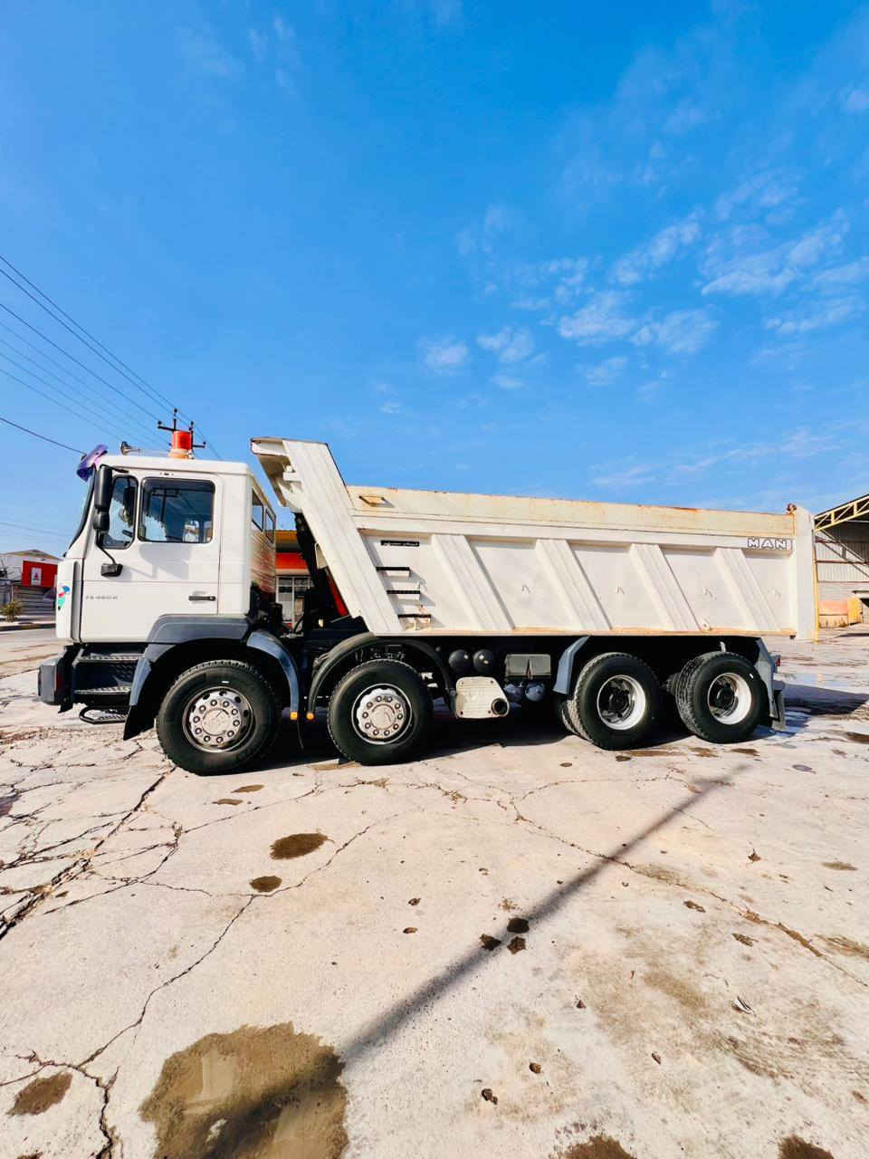 البيع مان صقر عكرب بلادي
/2002
مكينه /460 لا صرف وله بخار
 /ريتايدر 5طكات
 مجموعه /جي اف حديث ام الربل خمس فحله  
تبريد شغال بلادي 
تخم تاير   
شاصي عالي مكفول 
كهربائيات سيارة مفول
 منضومه مقطوره
كامله عوزه بس هوك سحب 
الاستفسار اتصل /‭
*********** 
***********8
