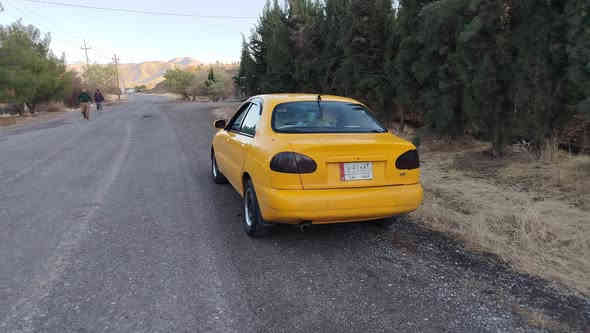 سلامو عليكوم للبيع او مراوسه دايو لانوس موديل 1999كير 
مكينه شرط بيتاقه بانزين موجود وكالا بسمي  *********** سعر 25
