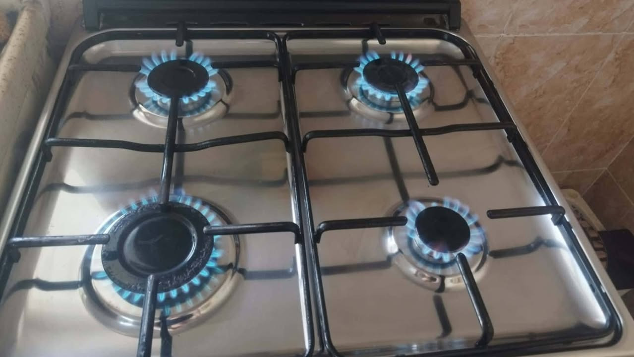 سەلام ئەم تەباغو و کەوانتەرەم هەیە بۆفرۆشتن تەباغەکە چوارچاوە فڕنی هەیەو بێ عەیبە نرخی 100هەزارە کەوانتەرەکەش ڕوپۆشی لەزگەیەو ڕەنگی ئەسڵی خۆی بێجیوو ساجی تۆخە هیچ شکاوی نیەو بێعەیبە نرخی 100هەزارە


**إذا كنت صاحب هذا الإعلان وتريد حذفه لأي سبب، رجاءا أرسل رسالة إلى الدعم الفني**