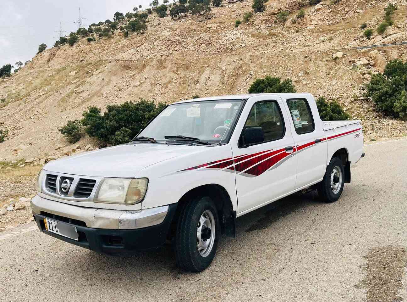 نیسان پیکاب 2002 z سەیارەکە ڕەقمەی تازەیە تا 2030  بە ناوی خۆمانەوەیە مەرجی تازەیە   ، تەنها بۆنیدی بۆیاخە ، تایەی تازەیە و بێ تەقەو ڕەقەیە کامل سێرڤسی بۆ کراوە ڕۆن پاتری ئەکسل و هەمووی تازەیە و مەکینەو  گێڕ بەشەرت 
بۆ نرخی پەیەوەندی بە ساحێبیەوە بکەن 
*********** السليمانية, العراق
