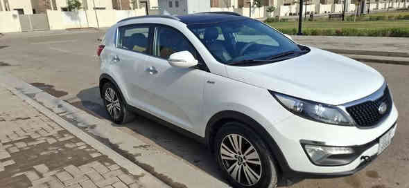 سبورتج 2014 خليجي شكل 2015 مكفوله كفالة عامة استلام ( الشركة الدولية العراقية ) المعروفة بمواصفاتها الراقية :-
- رقم بغداد الجديد بأسمي 
- محرك 2400 دوش
- دفع رباعي ( 4 ويل )
- تبريد قطعتين ( امامي خلفي )
- ثلاجة بالچکمچة
- بانوراما 
- ليد نهاري امامي خلفي
- بصمة تشغيل 
- بصمات ابواب
- كشنات جلد بلادي 
- كرسي سائق كهربائي 
- تدفئة وتبريد بالكشنات
- مانع انزلاق
- مانع انحدارات
- تحكمات ستيرن كامل
- مثبت سرعة

🛑 السعر سوي تعليق يصل مباشرة 🤖 

- تبريد بيانو 
- كاميرا خلفية
- حساسات خلفية
- مري شفط
- اشارات بالمري
- 5 ويل كب فراشه بلادي مع السبير على وضع الشركة
- تخم تاير جديد
- شباك امامي بقلاوة
- بصمة عدد 2
- سايد بريك بالرجل

رقم صاحب السيارة 
***********
