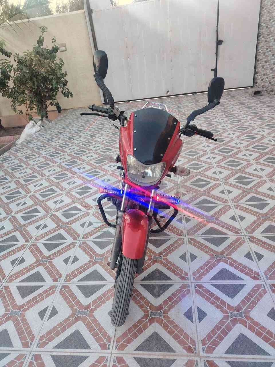 السلام عليكم موطور سايم كير 20017للبيع ماطور حيل نظيف كير محرك نشاط كله فول العنوان الرمادي الزراعه السعر 700 وبي مجال للاستفسار رقم الهاتف ‏‪***********‬‏ وبي واتساب موجد على الخاص
