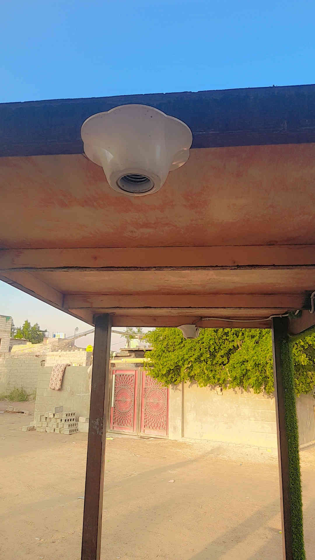 السلام عليكم
عربانه للبيع 
تزكام درجه اوله
 ومغلفه حشيش اصطناعي نوعيه الاصليه خوش تغليف 
و مأسس اله كهرباء 
والعربانه دفع بيه تايرات 
و الخشب درجه اوله 
و تجي وياه معجانه على كد الدائره مالته 
وطالعه لشغل بس 3 ايام 

ماعوزه شي كبل للشغل 

و السعر 225$
وبيه مجال 

مكاني كربلاء 

الرقم ***********

رجأ المو شراي لا يتصل 

والتعليق يعكس اخلاقك
