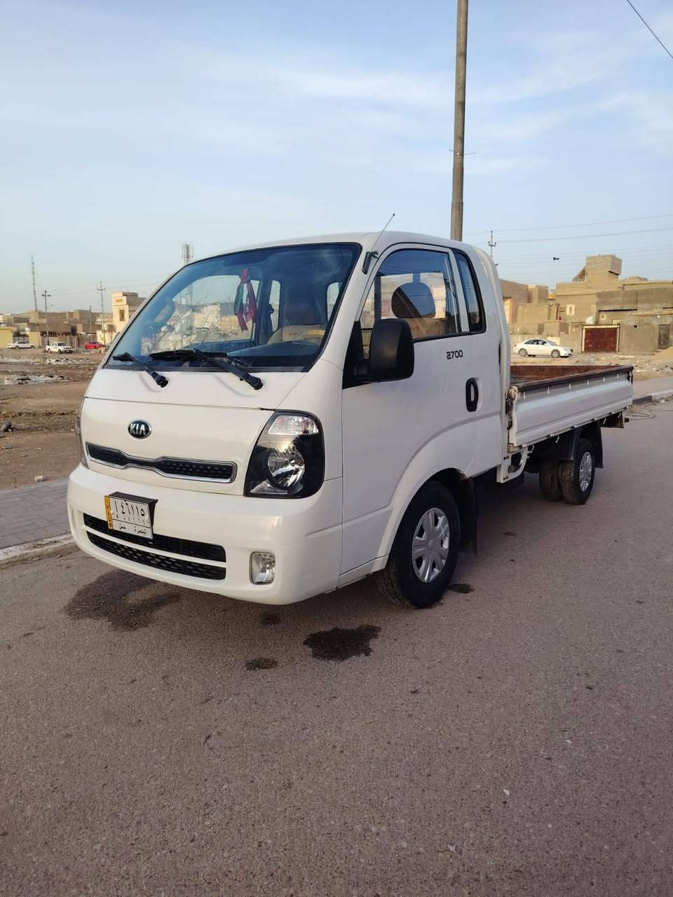 السلام عليكم كيا بنكو موديل 2016 سياره مكفوله كفاله عامه على وضع الشركه سنويه السياره للثاثين مكان السياره البصره سعر السياره 108 ورقات وبيها مجال ***********
