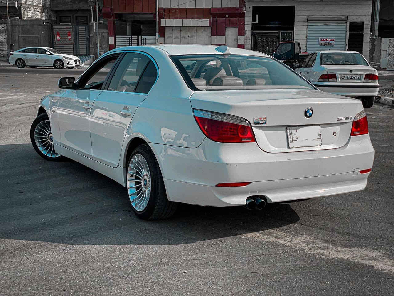 سلام عليكم حبايب 
BMW e60 N52 
موديل 2007
فول موصفات للأخير 
سياره باسمي ورقم ديالى 
تبريد ثلج
سياره كلش حلوه وناصبه 
سعر 125$
مكاني بصره
غير متواجد ع الفيس 
وتساب فقط👇
*********** البصرة, العراق
