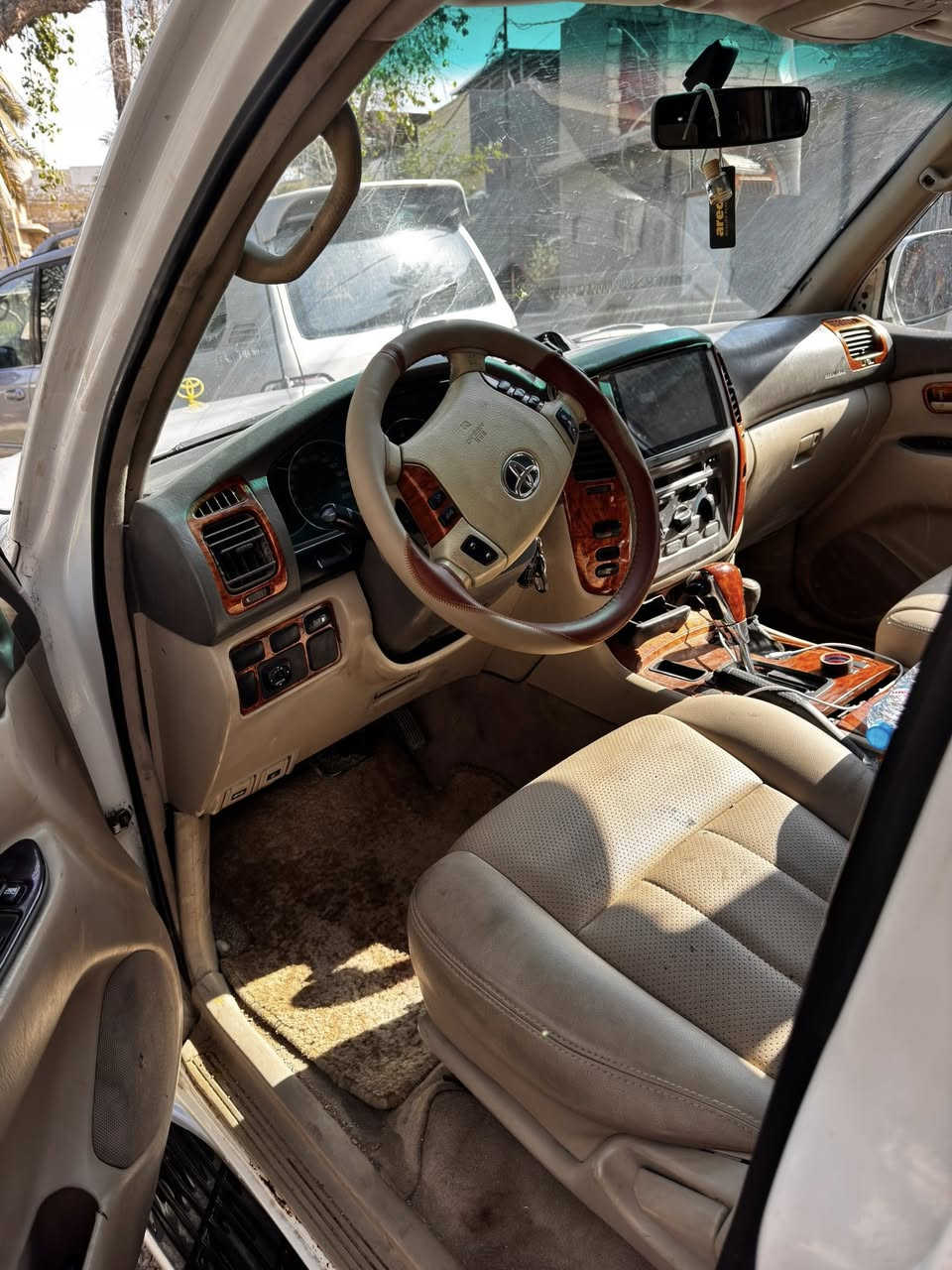 سلام عليكم لاندكوز مديل ٢٠٠١ محدثه ٢٠٠٧ سيارة كفاله ماعده بيهة جفيه بسيطة قبل التحديج بدون تضرر التكم وراجع ع البارد مكينه وكير كفاله عنواني بصرة السعر ١٤٥ وبيهة مجال وتدللوون


**إذا كنت صاحب هذا الإعلان وتريد حذفه لأي سبب، رجاءا أرسل رسالة إلى الدعم الفني**