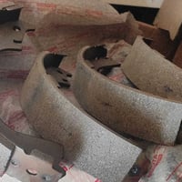 بنزات جدد سوبر للاستفسار على الرقم التالي 07706841738