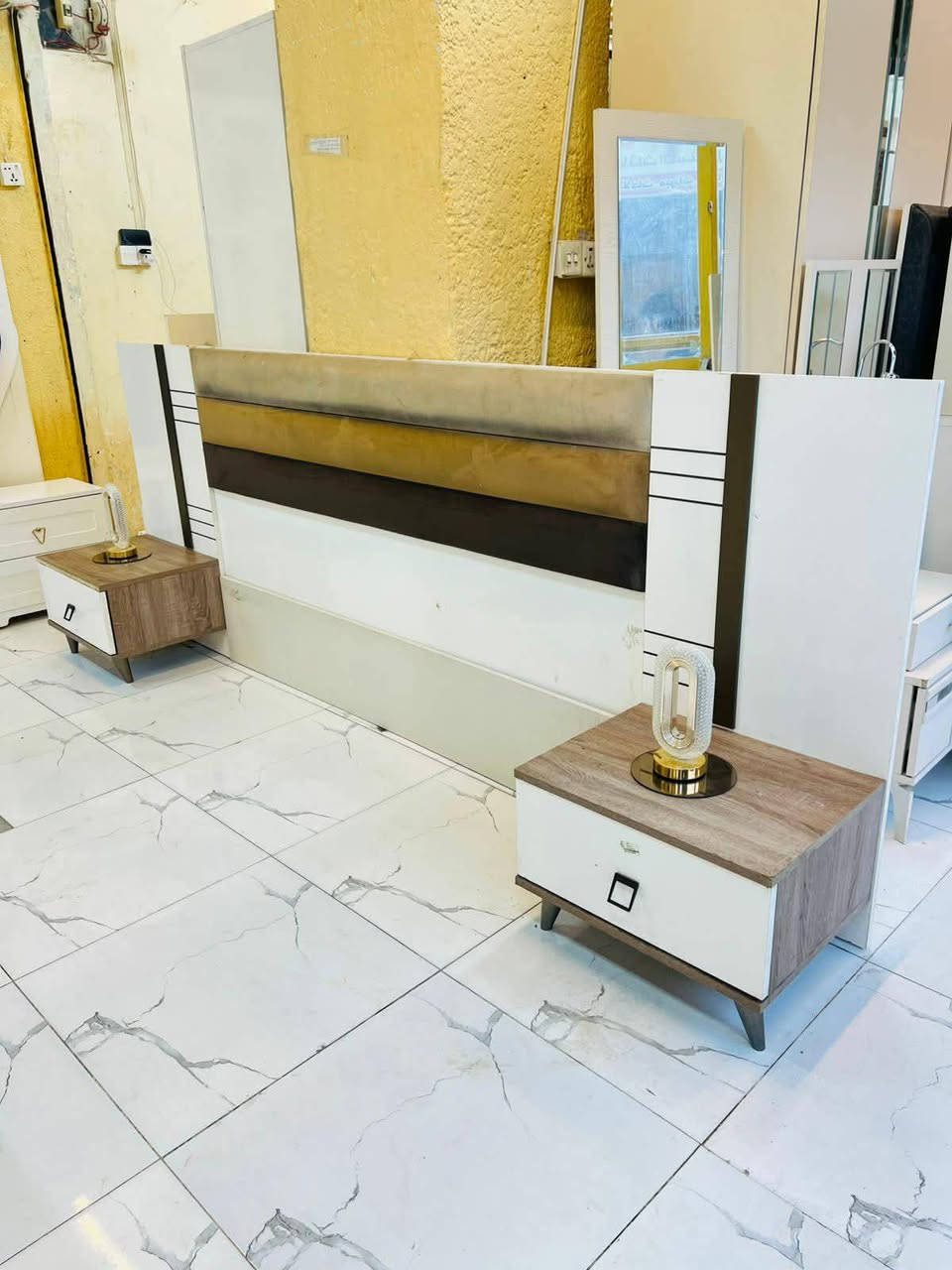 غرفه نوم تركي 🇹🇷 
5 قطع كنتور سلايت 
نضافة 90 💯 بسعر 450
مع شد ونقل مجاني 🧑‍🔧🚚


**إذا كنت صاحب هذا الإعلان وتريد حذفه لأي سبب، رجاءا أرسل رسالة إلى الدعم الفني**