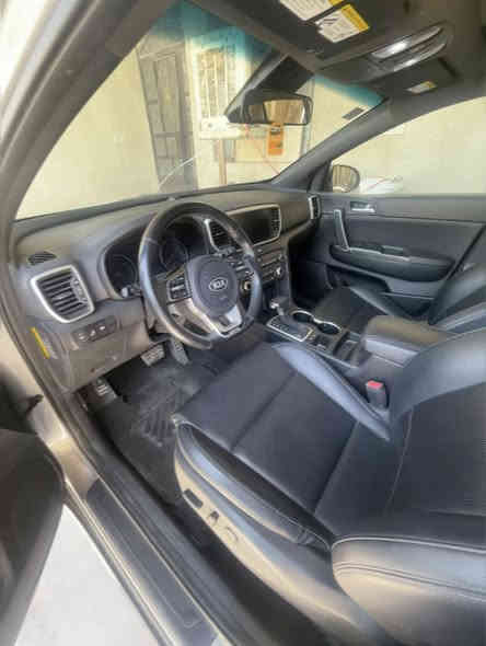 كيا سبورتج موديل 22 وارد امريكي بدون حادث بدون ايرباك بيهة 3 قطع تبديل اثر سرقه السونار مرفق بالصور فول مواصفات عدا البصمة 
بنراما 
كشن جلد وكهرباء
مري شفط
حساسات 
شاشه كبيره 
تحكم ستيرن 4 جهات
نظام ايكو وسبورت 
وبعد بيهة هواي موصفات
ماشيه 45 الف كيلو 
السعر 168 
مكاني بغداد الكرخ للاستفسار
***********
