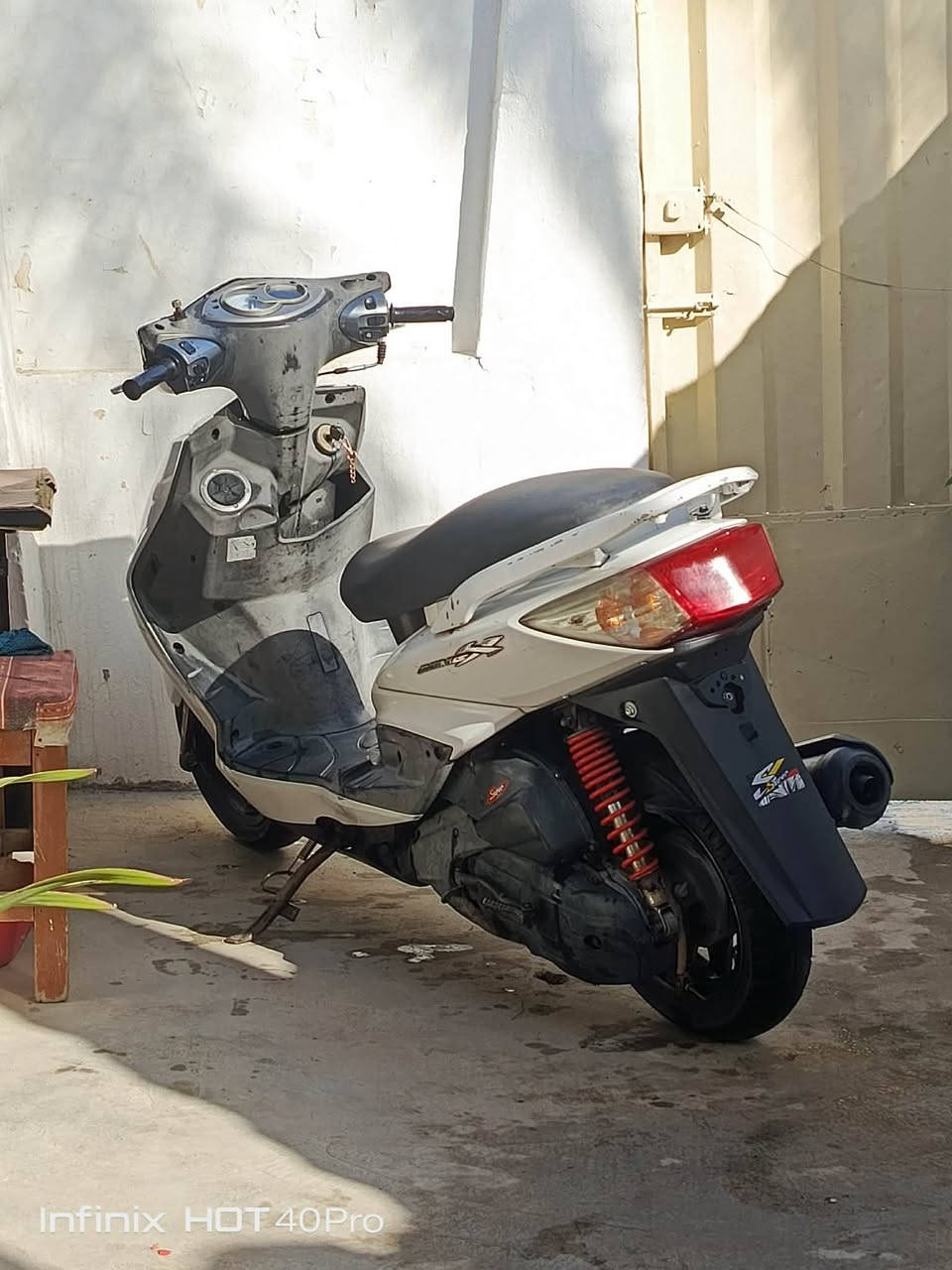 سكنس فحل كاملة مكملة مابيه نقص سلف هندر شغال كهربائيات كاملة ٤٠٠ وبيها مجال قليل *********** 
مكاني بعقوبة تحرير مو شراي لتراسل
