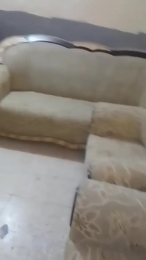 السلام عليكم تخم للبيع نضيف اي كسر مابي السعر ٢٠٠ بي مجال شي قليل اتصل ***********
